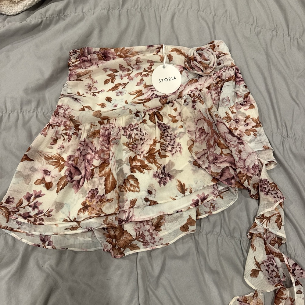 Storia Floral Patterned Wrap Skirt